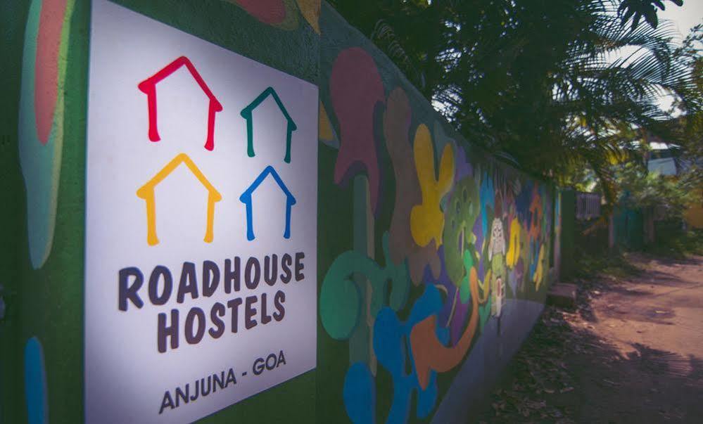 Anjuna By Roadhouse Hostels Goa Exterior photo
